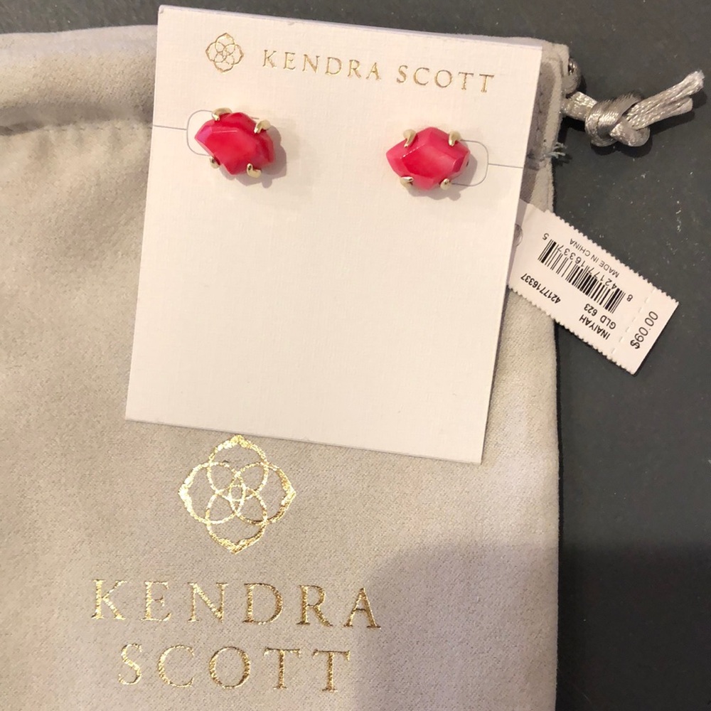 Kendra Scott earrings